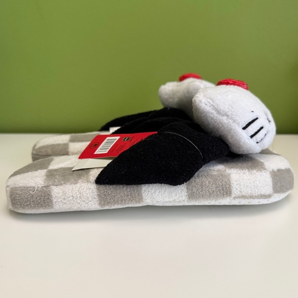 Hello Kitty PlushThong Slipper - Picture 4 of 8